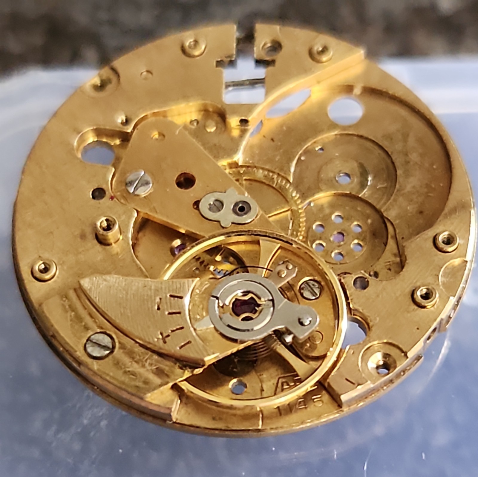 Enicar 1145 Movement For Parts Not Working. Good Balance