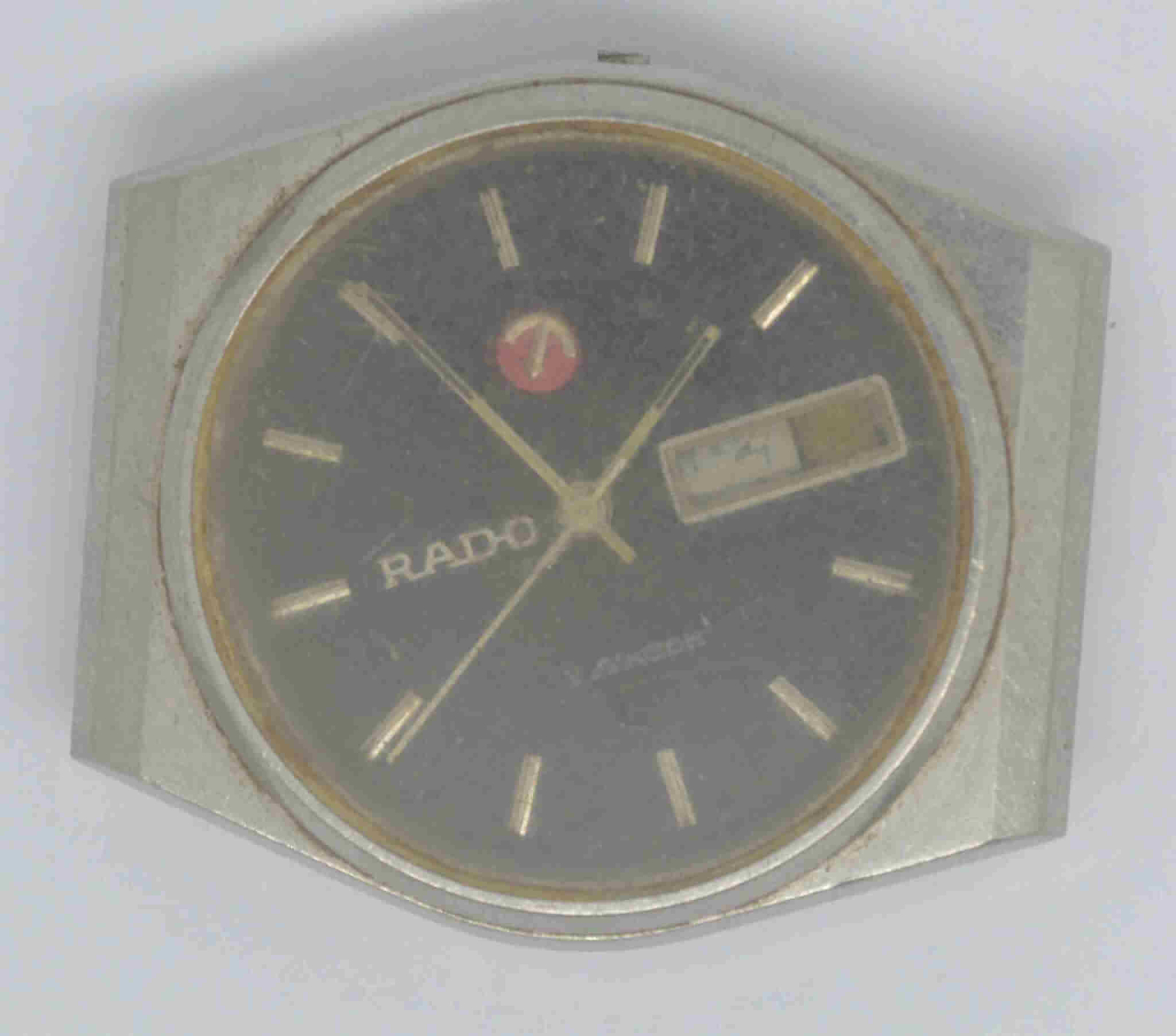 Vintage RADO Voyager Steel Watch. Ref: 636.3583.4, Cal: 2836.2. -Repairs
