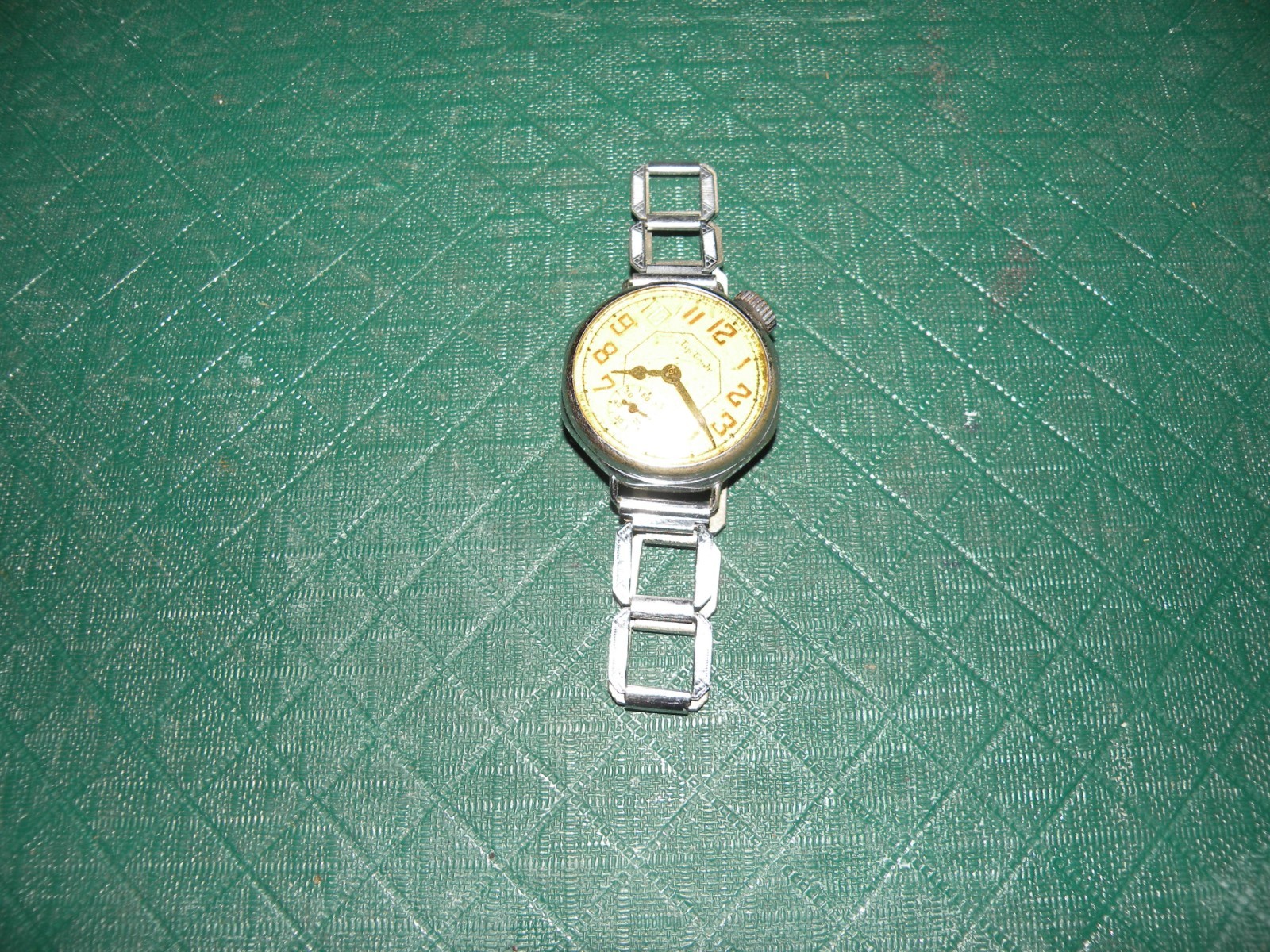Vintage New Haven Tip Top Jr Watch (Parts/Repair) Parts W/ Band “Make offer”