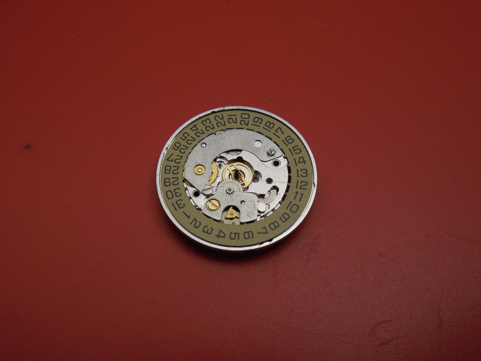 NON WORKING EBEL 83 NINE JEWEL QUARTZ MOVEMENT 1911 DISCOVERY NOT WORKING