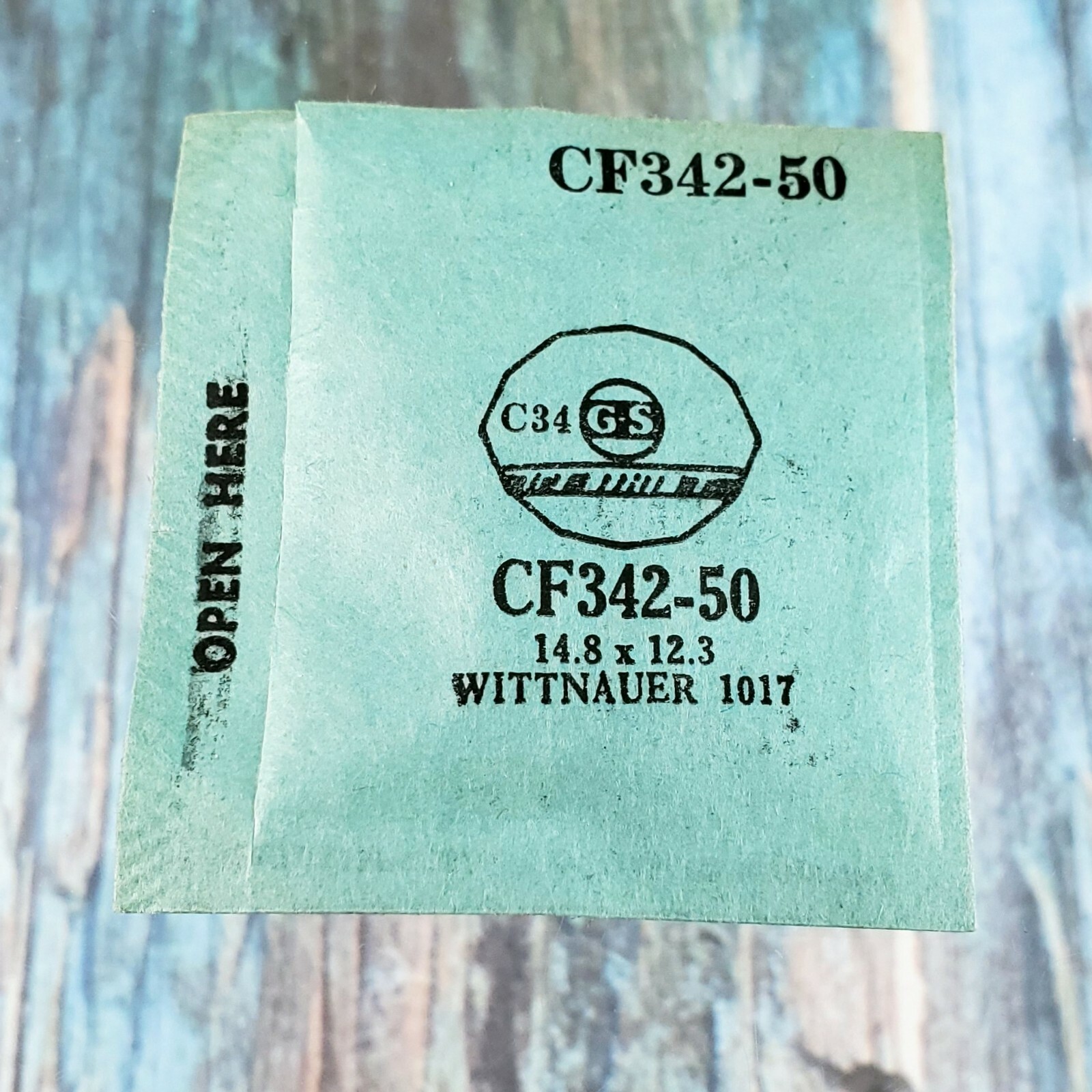 Vintage G-S Acrylic Watch Crystal Wittnauer 1017 14.8 x 12.3 mm CF342-50