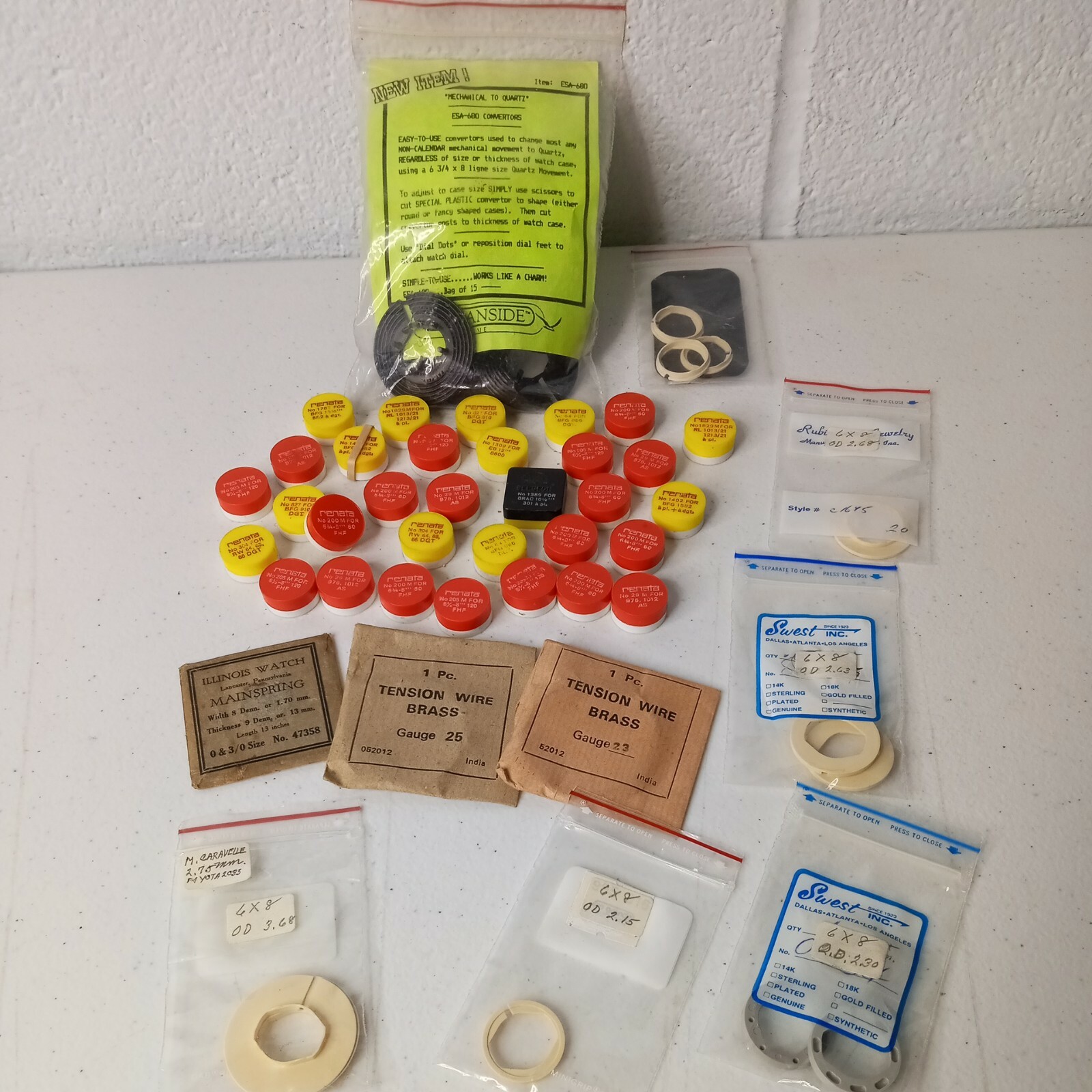 Watch Parts Repair Lot Vintage NOS Renata FHF AS DGT Illinois Myota 35 + Pieces