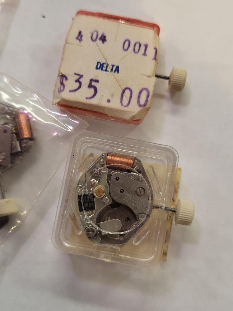 Vintage BF Cal.915 NOS Quartz movement, from service center.