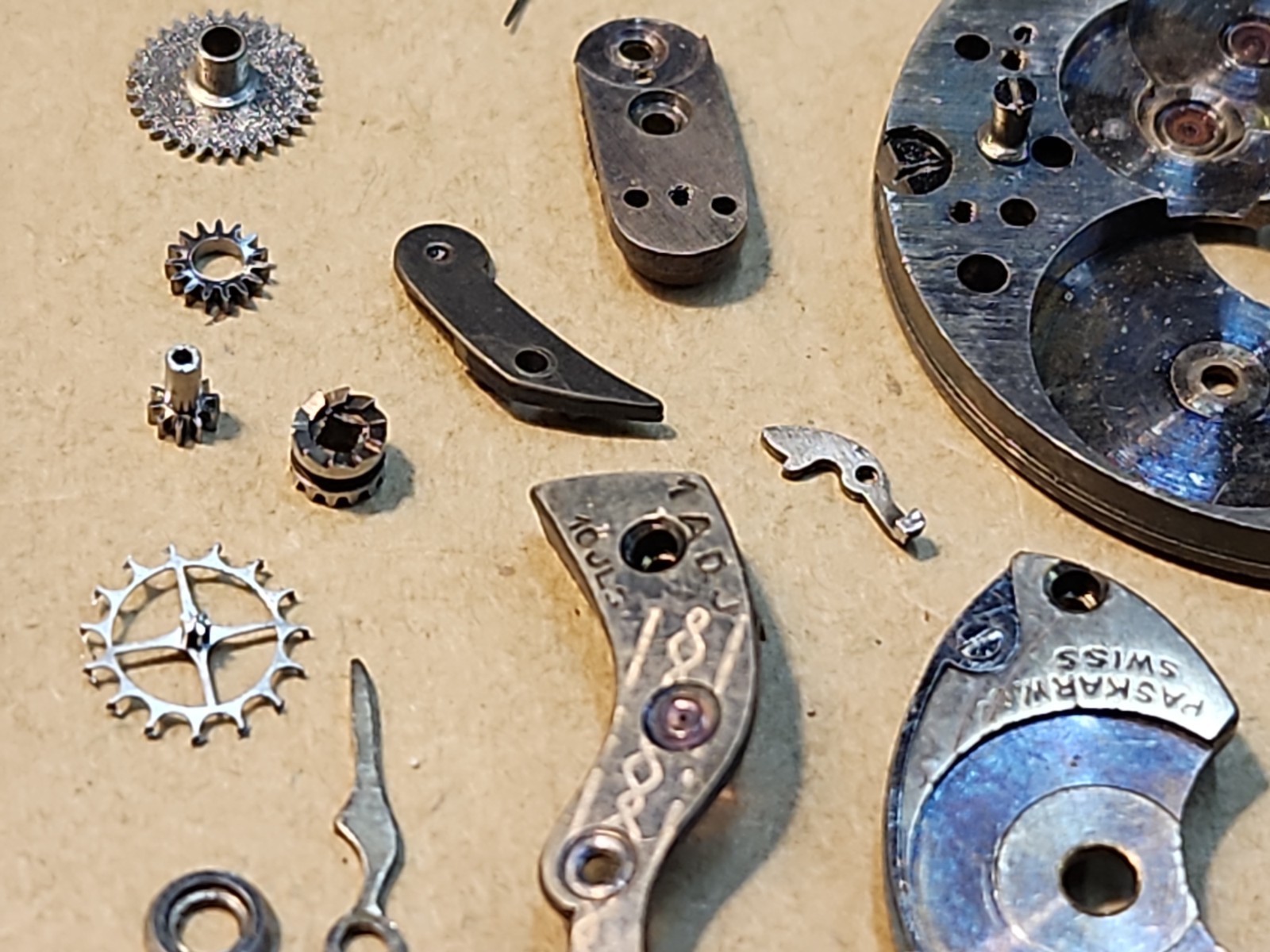 Lot Of Mixed AS? 10-1/2L Watch Parts-Plates, Bridges, Wheels, Dial-Parts Spares