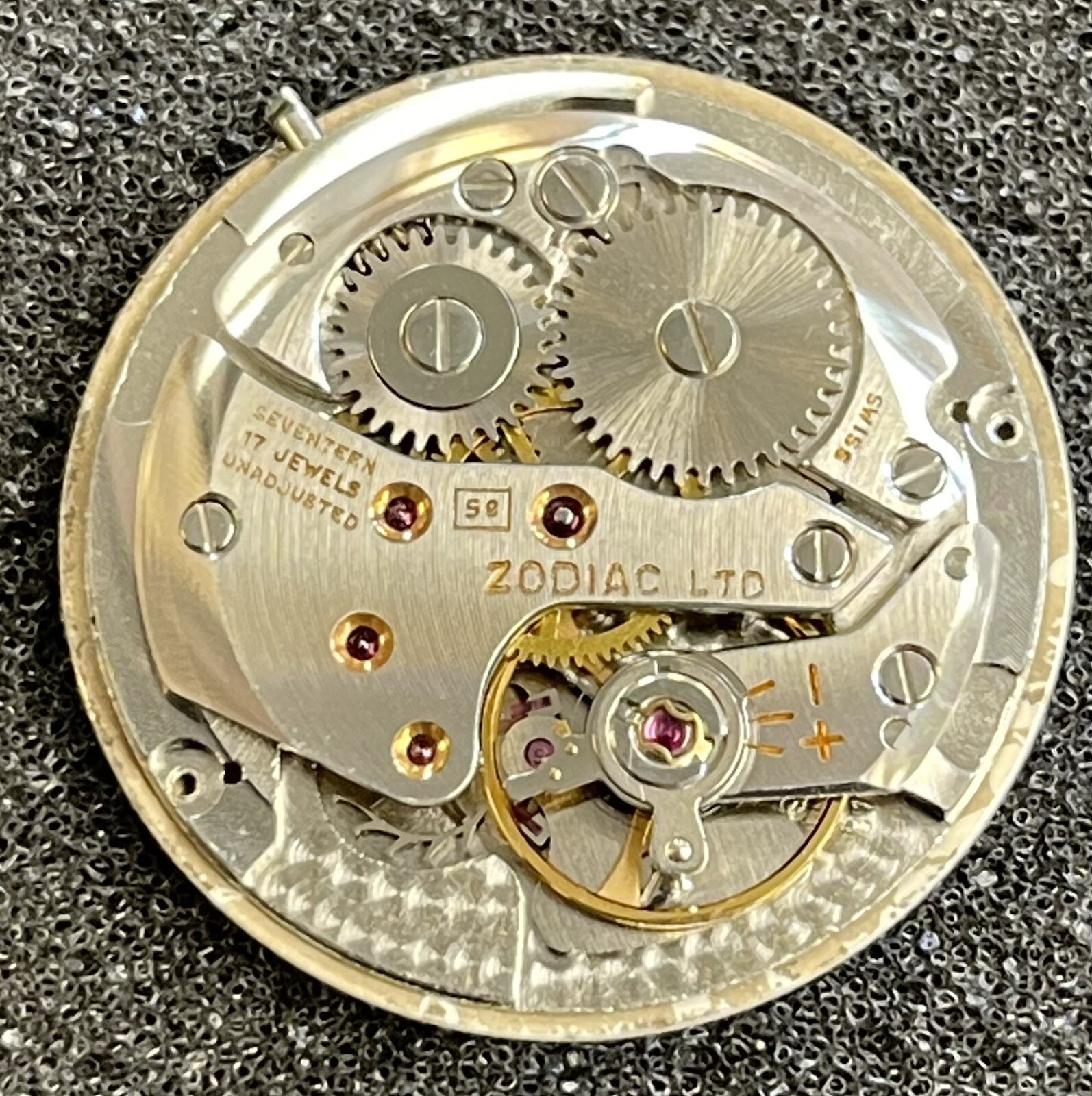 Vintage Zodiac Hermetic Olympus Cal. FHF18 Movement & Dial..TJ457