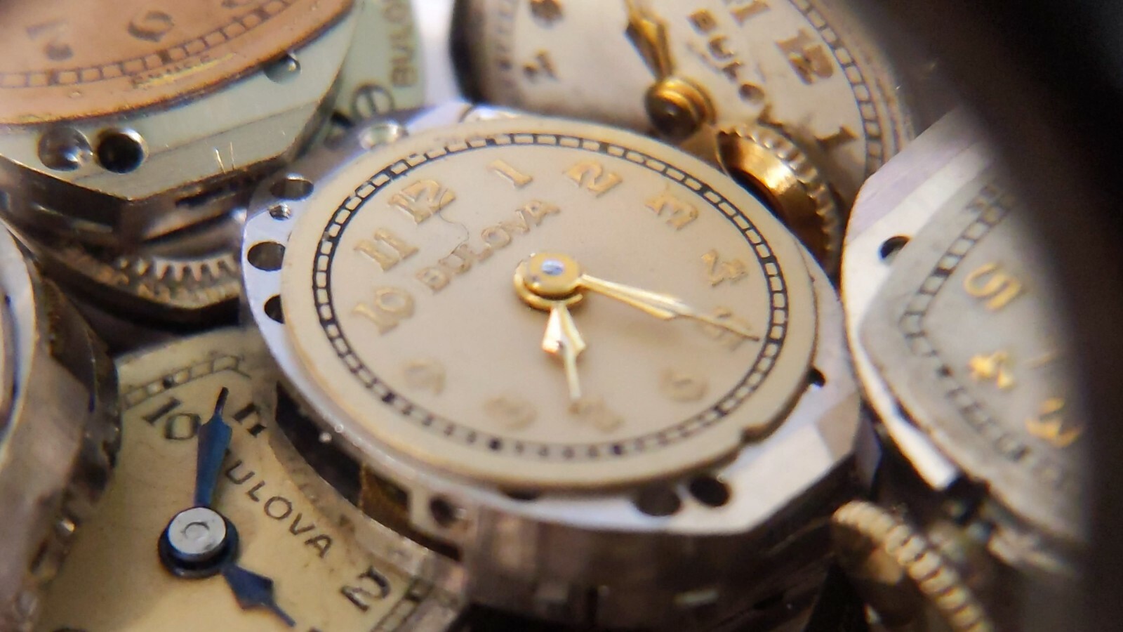 Bulova 5 AB movement for parts, dial, hands, crown. for parts