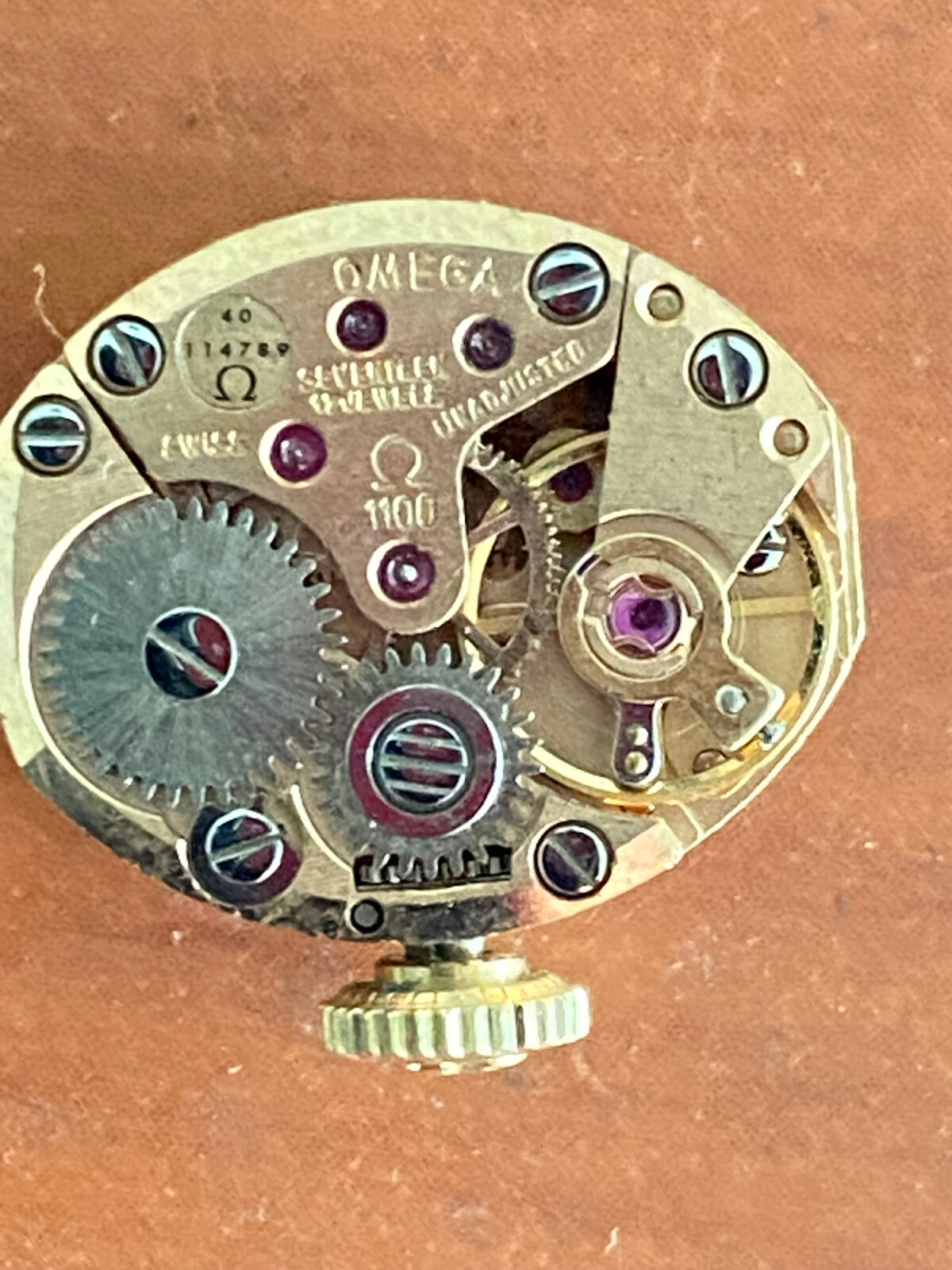 VINTAGE LADIES OMEGA WRIST WATCH MOVEMENT, CAL. 1100, OVERBANKED, NOT RUNNING