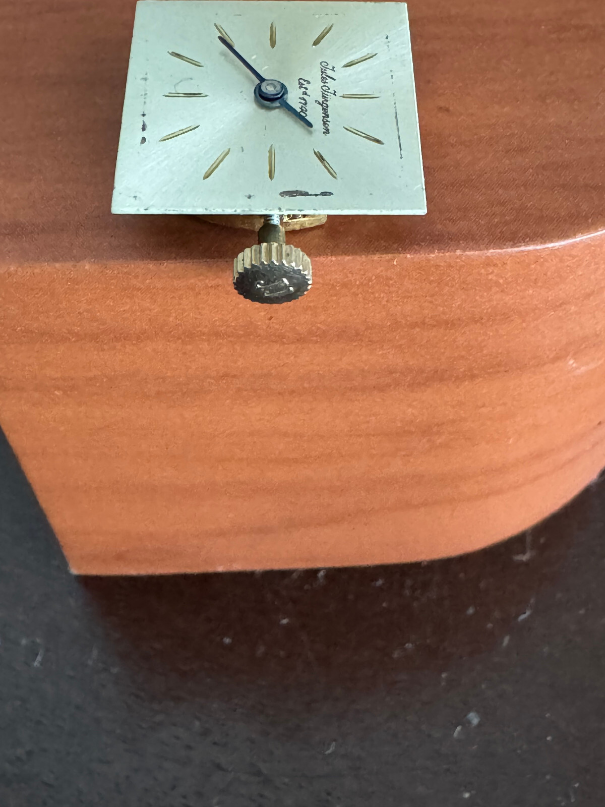 VINTAGE LADIES JULES JURGENSEN WRIST WATCH MOVEMENT KEEPING TIME CAL. AS 1677