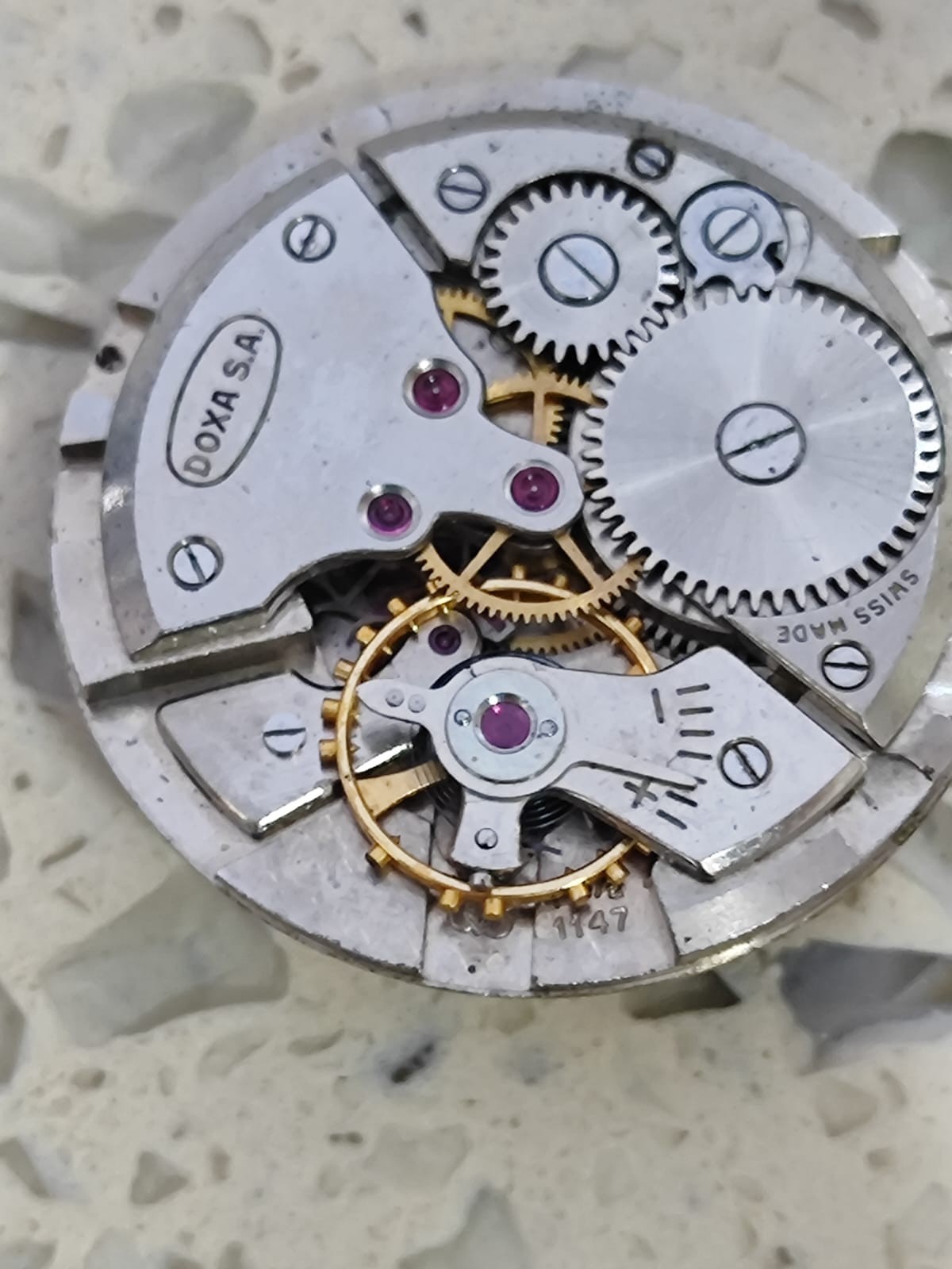 DOXA Cal 11 1/2 1147 Movement Not work Used for parts