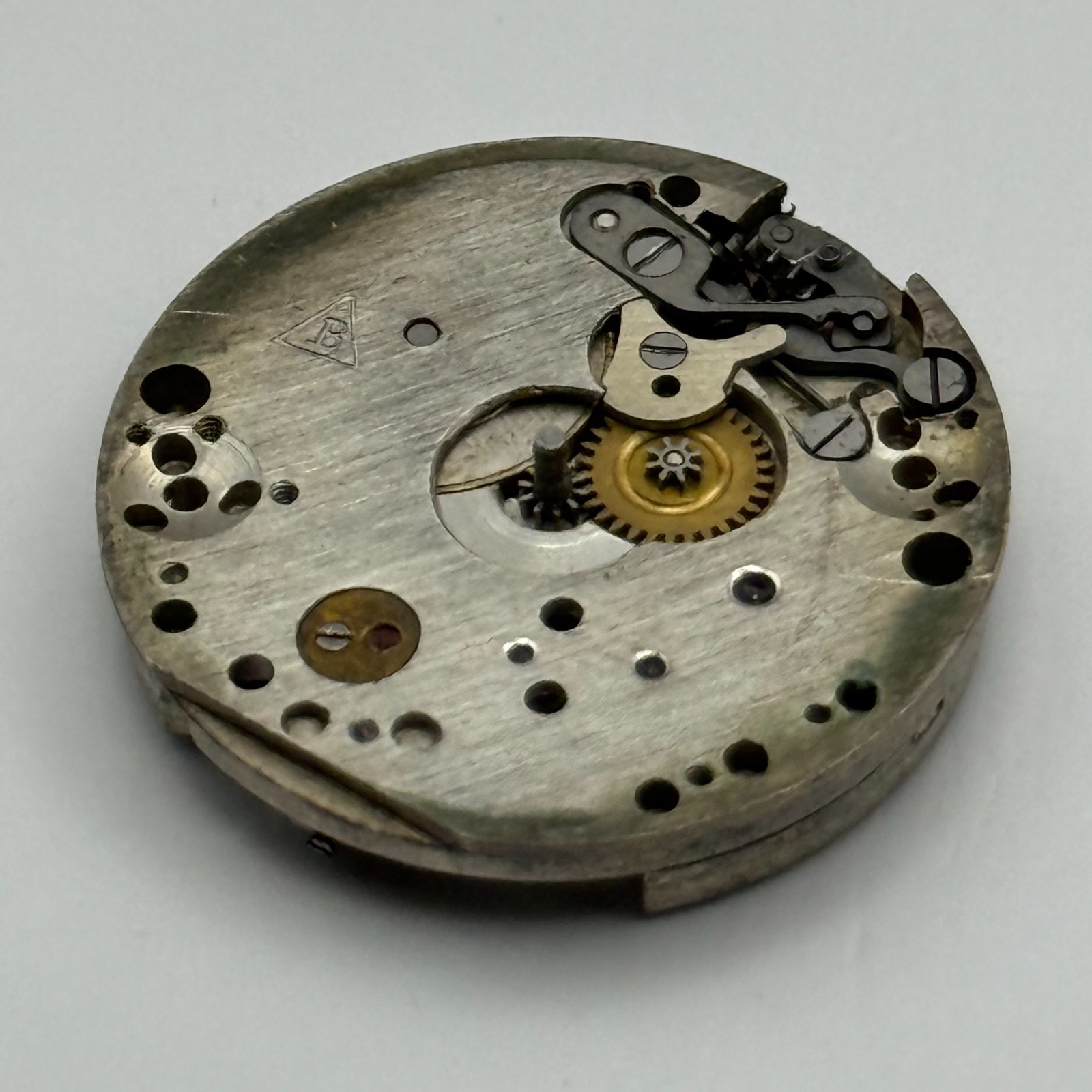 Herald Watch Movement Buser 15 Jewels 2 ADJ Swiss Vintage Parts Repair 23.2mm