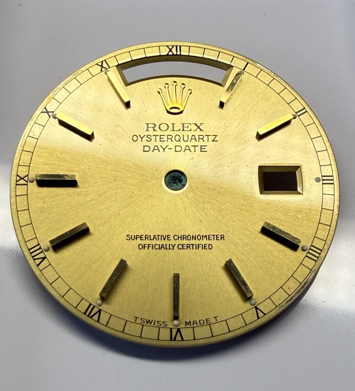 Rolex Champagne Gold Vintage Stick Dial – Oysterquartz Day-Date President 19018
