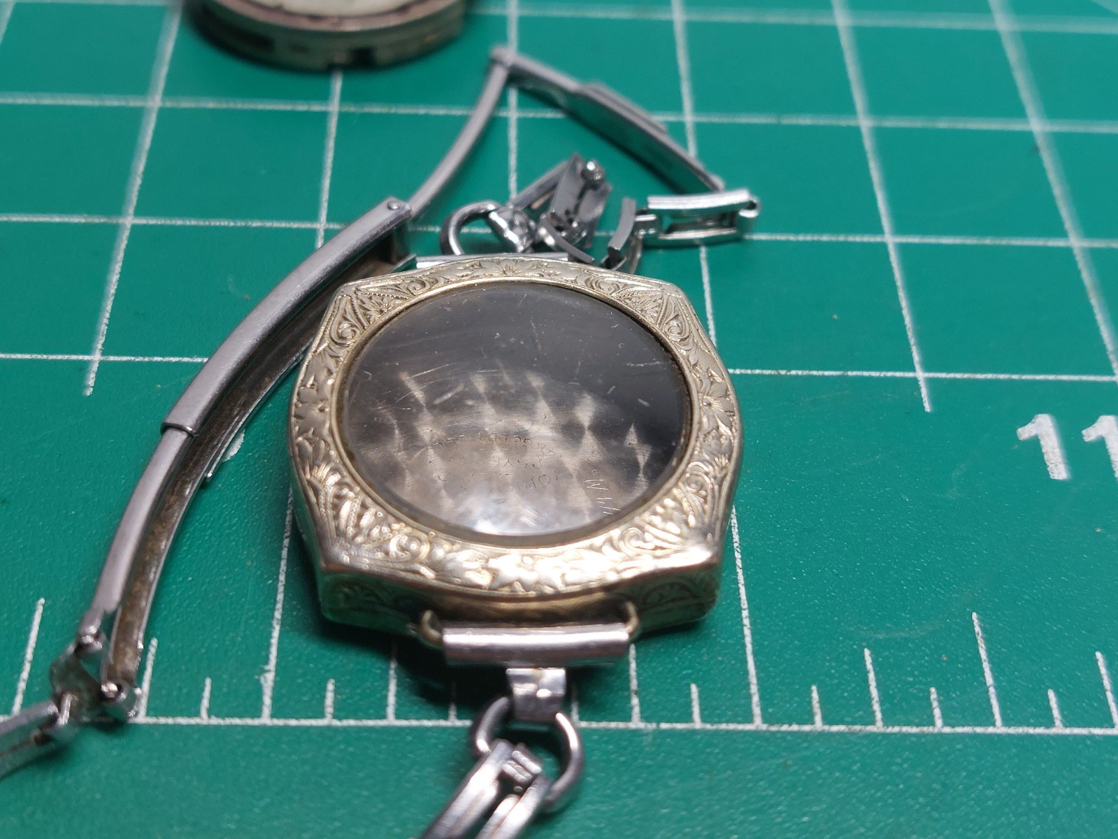 Vintage Exello 16 jewel watch movement For Parts w 14k Gold Filled Case