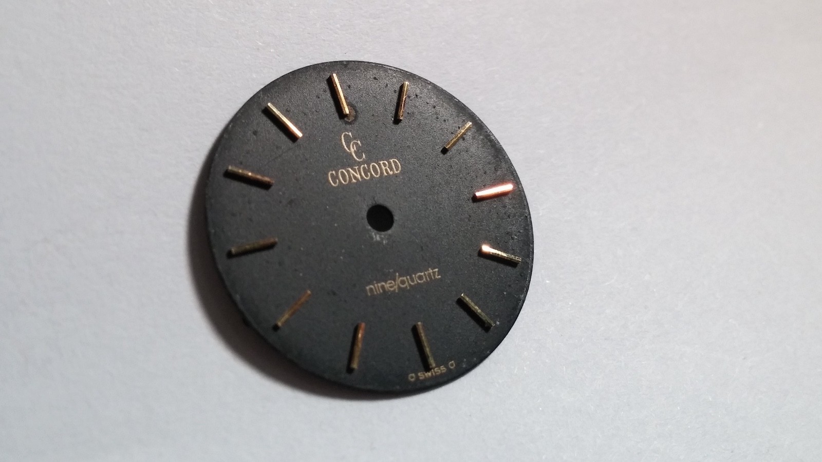 Concord dial, black 9/quartz 19.5mm diameter