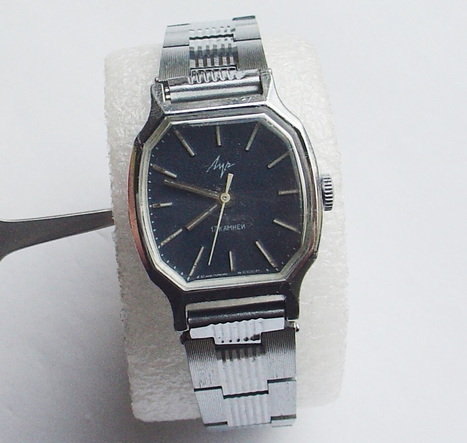 Rary Old Soviet Russian Luch 1809 Womens Mechanical Watch Quality mark Serviced