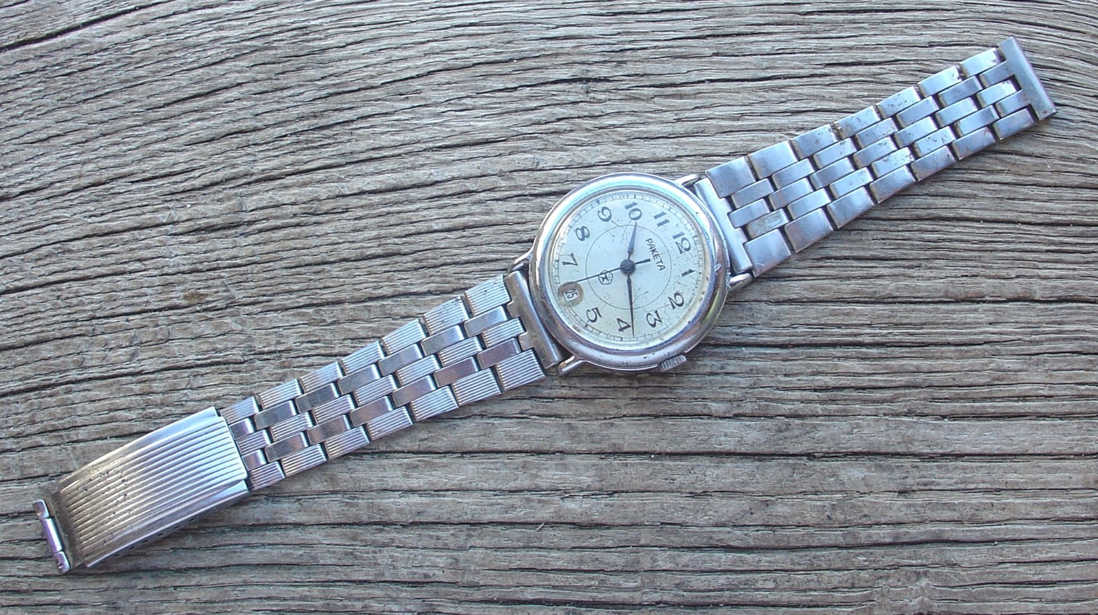 Rare original Womens watch ELEKTRONIKA “QUARTZ” Russian USSR Quality mark