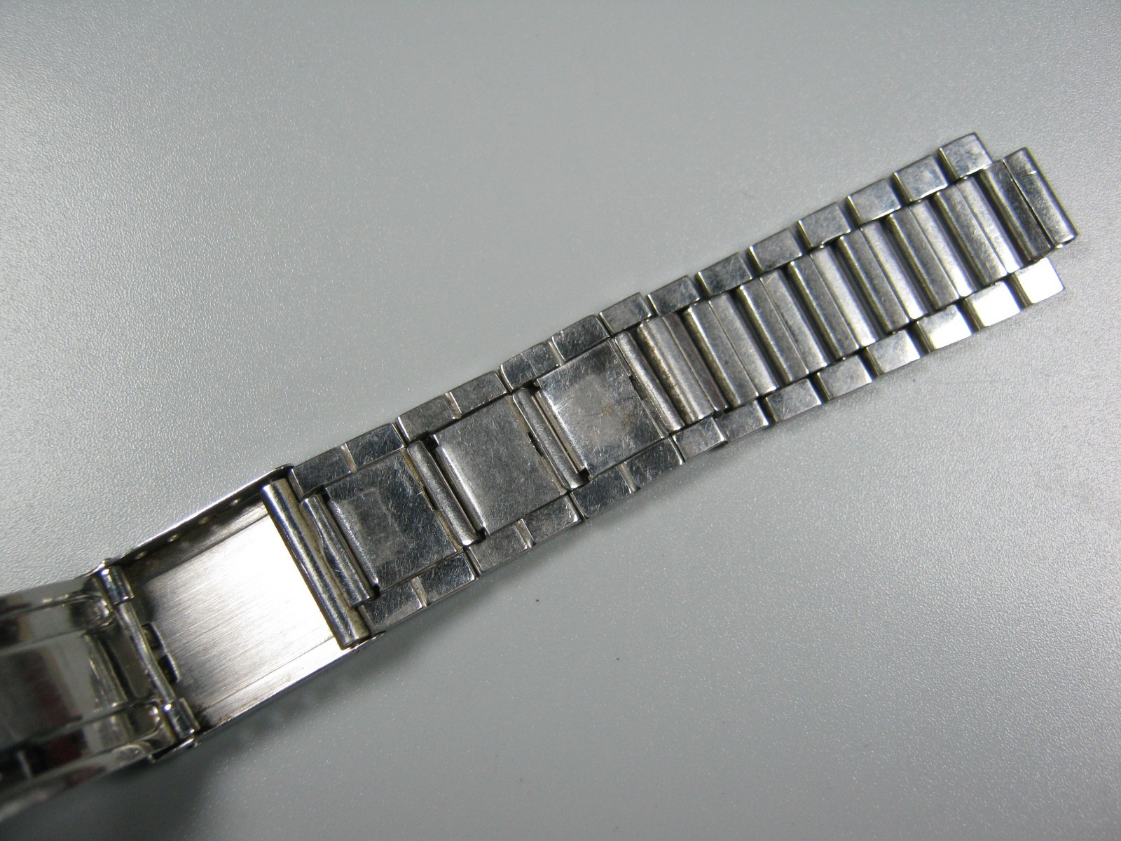Vintage 1950’s Omega Bracelet 7077 Expandable End Links Missing