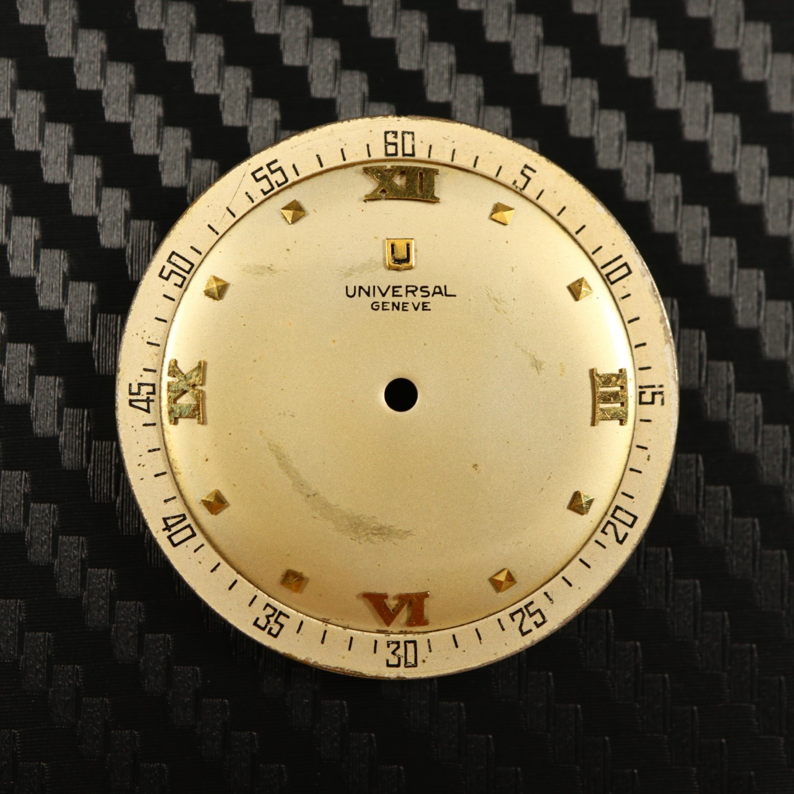 UNIVERSAL GENEVE 332 Cream Dial & Hands Swiss Made 30.2MM