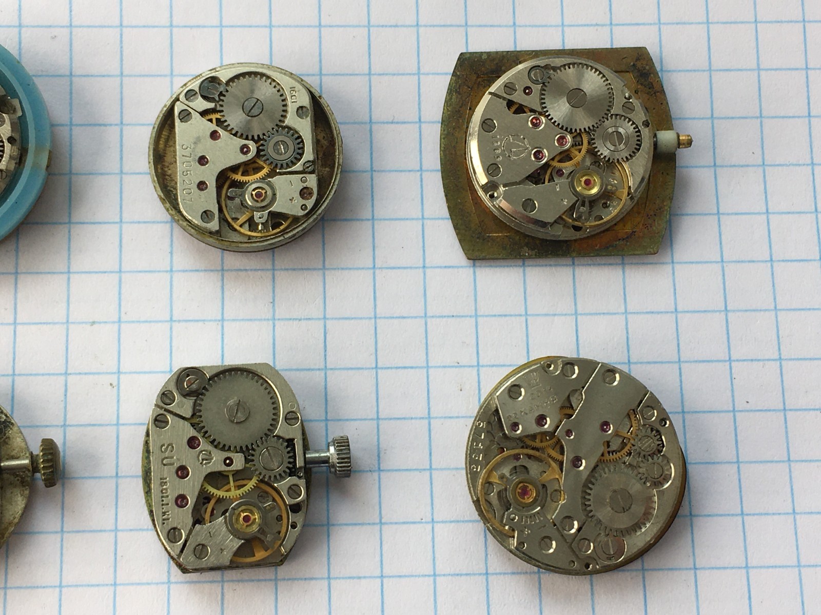 MOVEMENTS (20pcs) FOR Women’s WRIST WATCH Luch Zarya Slava USSR for parts