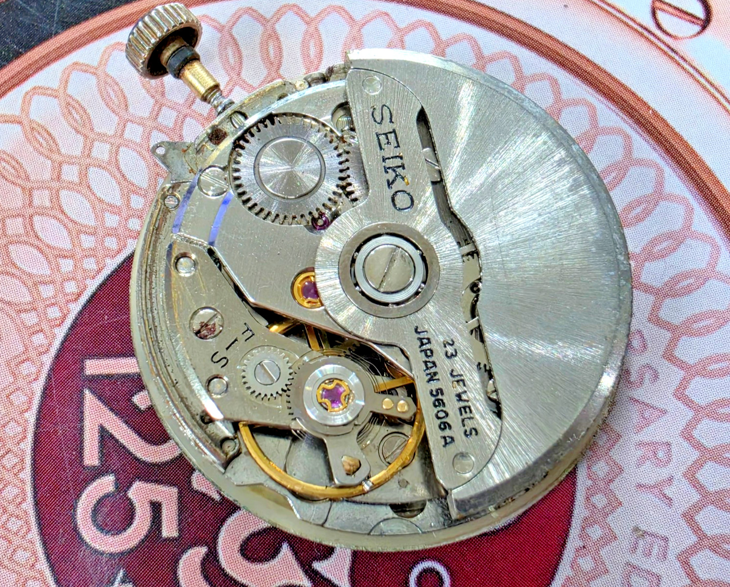Vintage SEIKO AUTOMATIC MOVEMENT 5606 a Lord Matic LM Quick set day date.