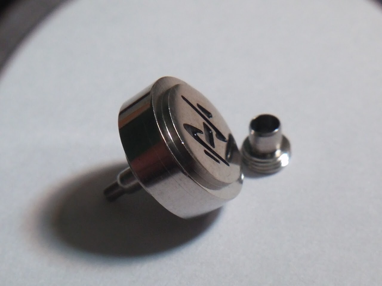 Invicta Crown S/S WHITE ROUND screwdown type with tube, 9.9mm