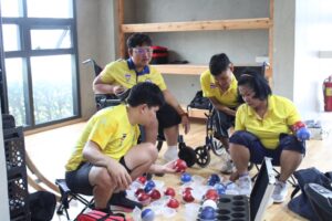LINE_ALBUM_17368_250318_18